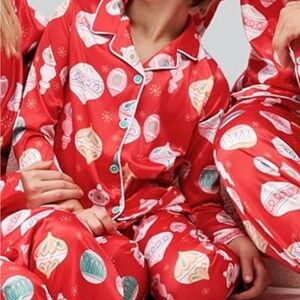 Giggling Getups kids christmas Pajama SetvFestive Red Kids Pajamas L 10/12 NWT